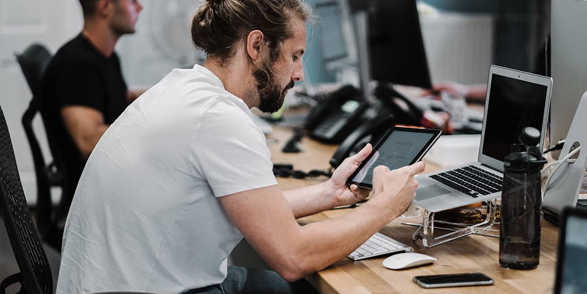 The Evolution of Leadership Styles in the Digital Age